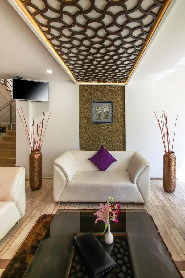 Icon Suites By Bhagini Bangalore Exterior photo